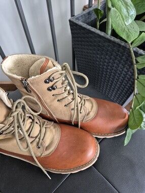 Men's Lace-Up Tan & Brown Leather-Suede Boots